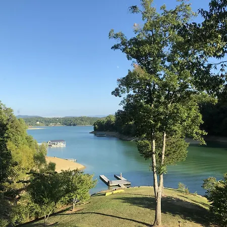 Redbud View Lodge